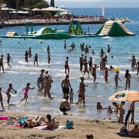 Sunny Near The Centar, Free Parking Appartamento