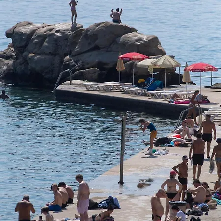 Appartamento Sunny Near The Centar, Free Parking *