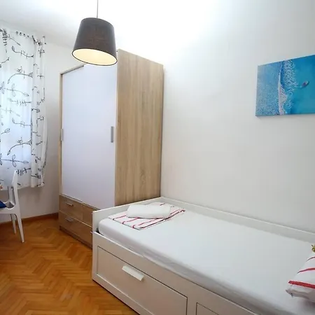 Sunny Near The Centar, Free Parking