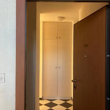Sunny Near The Centar, Free Parking Apartment Split