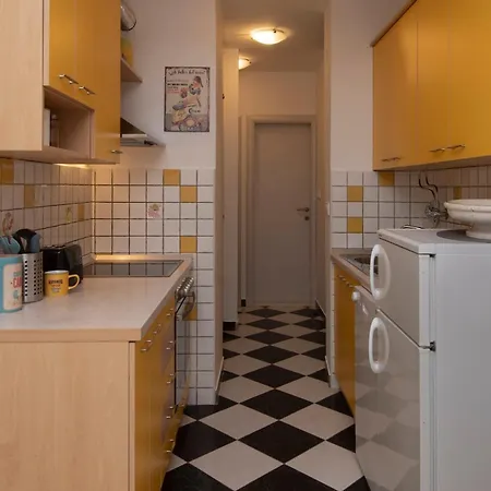 Apartmán Sunny Near The Centar, Free Parking